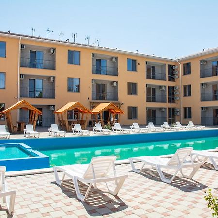 Hôtel Apelsin à Kobleve Extérieur photo