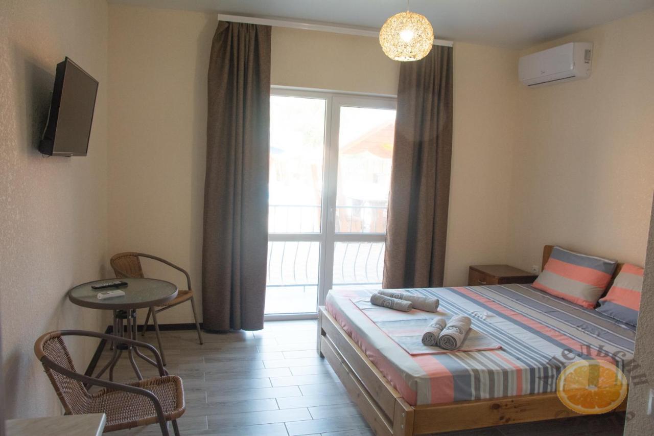 Hôtel Apelsin à Kobleve Extérieur photo