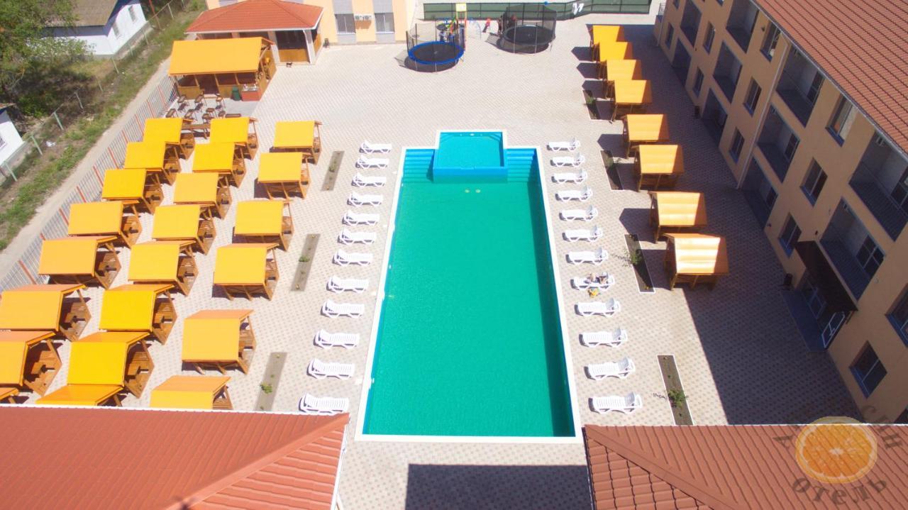 Hôtel Apelsin à Kobleve Extérieur photo