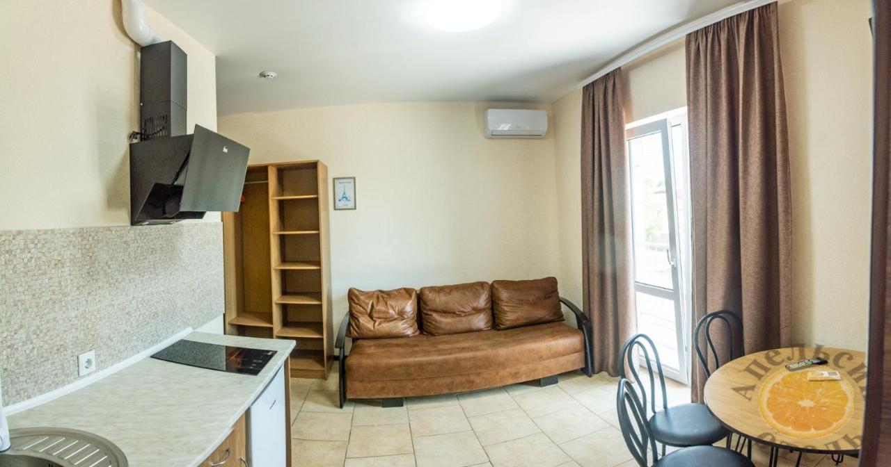 Hôtel Apelsin à Kobleve Extérieur photo